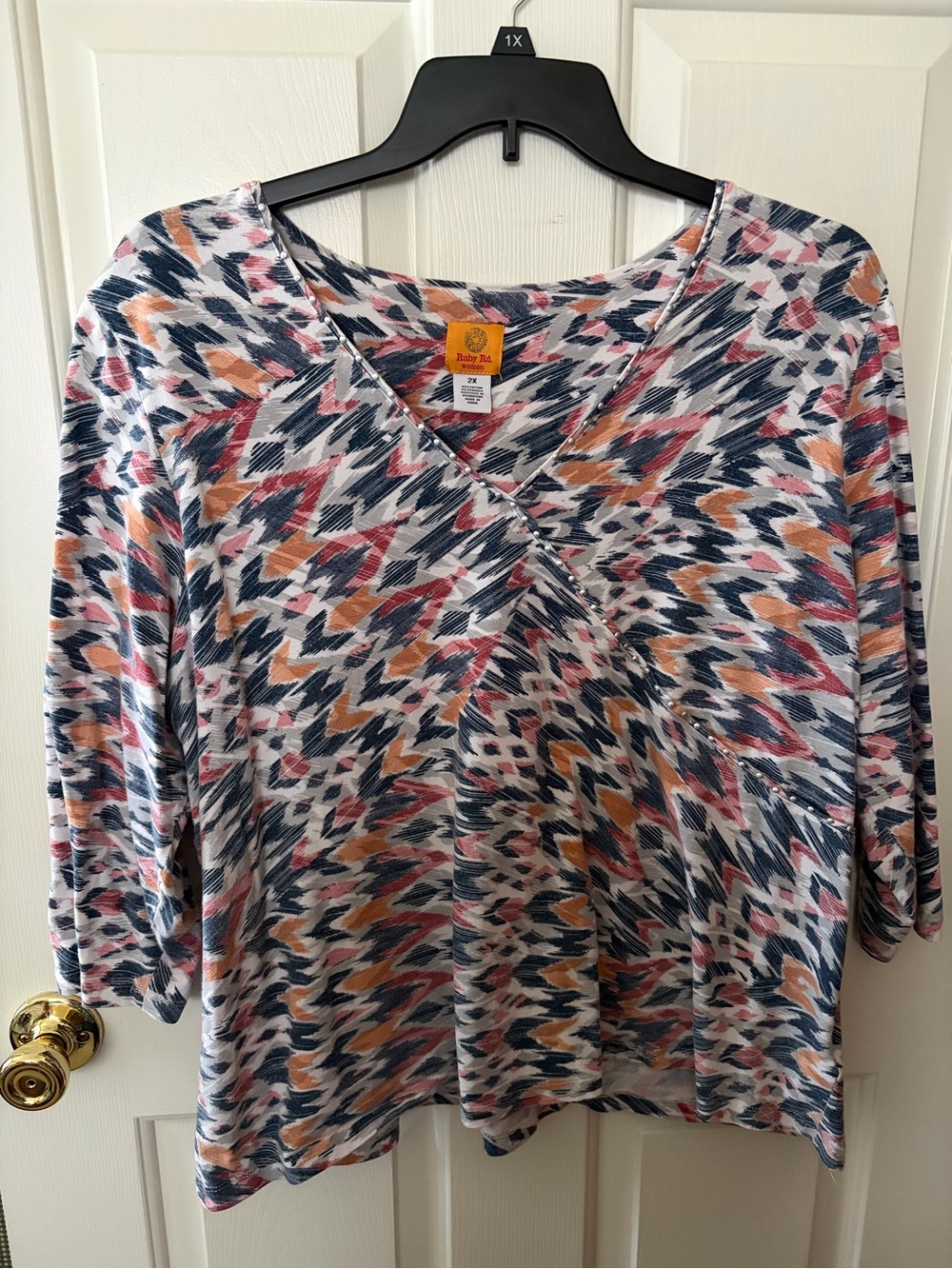 Ruby Rd. Plus Size Abstract Print V-Neck Top in Blue, Pink, Gray Size 2X